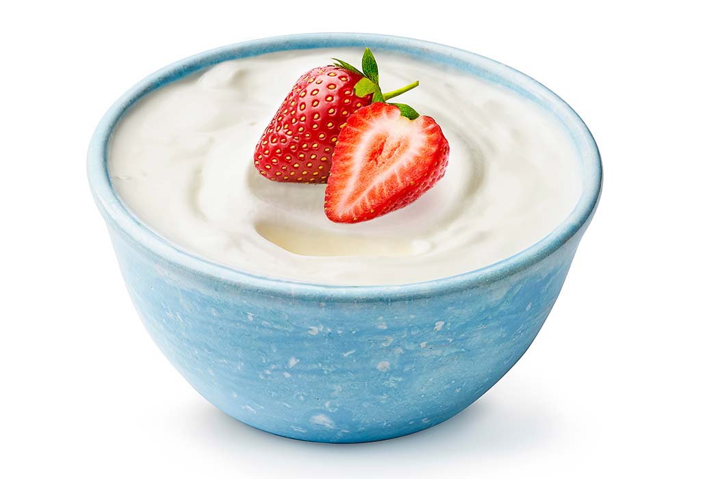 عصير الزبادي بالفراولة