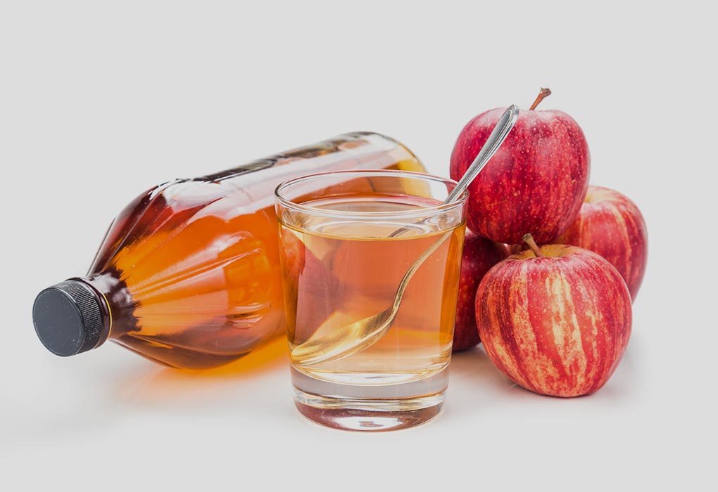 كيف تتعاملين مع التهاب الحلق أثناء الرضاعة؟ 3 خل التفاح