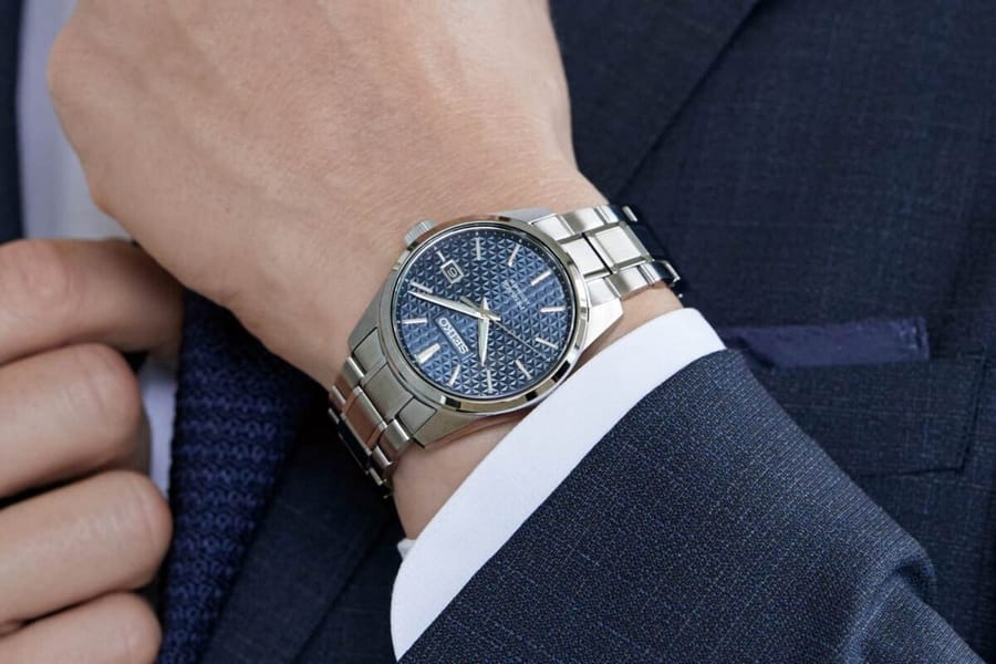 أفضل 50 علامة تجارية للساعات الفاخرة في عام 2023 114 Seiko Presage Sharp Edged Series