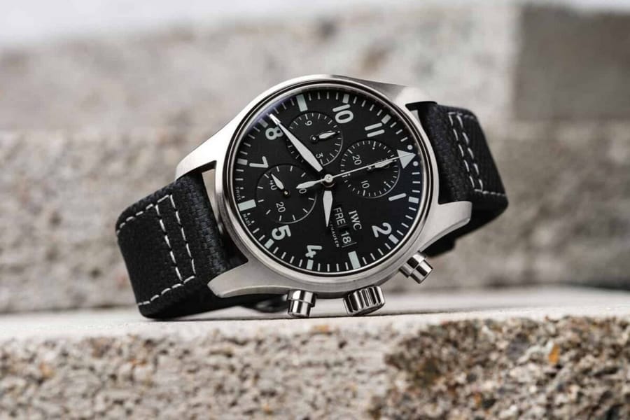 أفضل 50 علامة تجارية للساعات الفاخرة في عام 2023 145 IWC Pilot’s Watch Chronograph Edition C.03