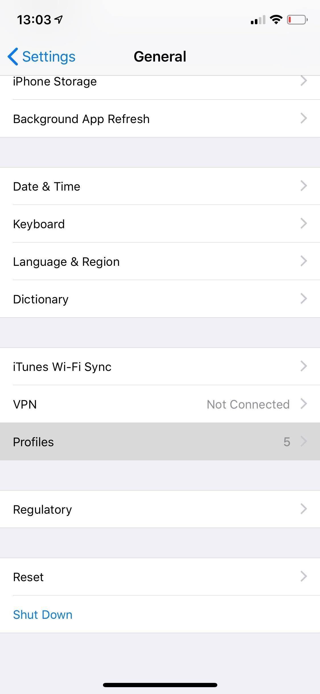 طريقة إزالة الملفات الشخصية والشهادات غير الضرورية على آيفون لحماية خصوصيتك وأمانك