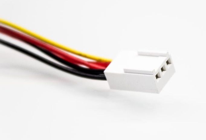 مروحة 3 دبوس