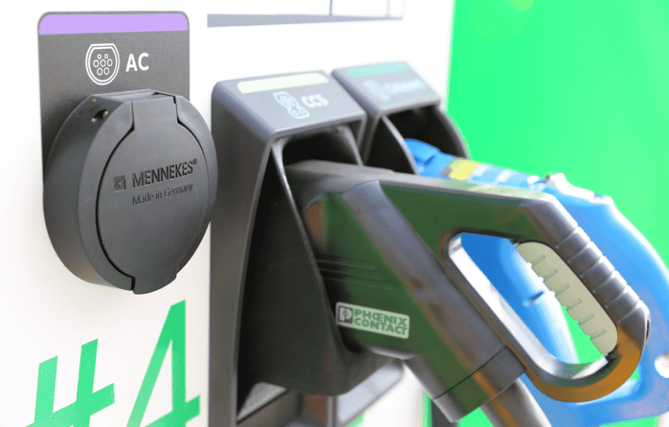 شاحن المستوى الثاني