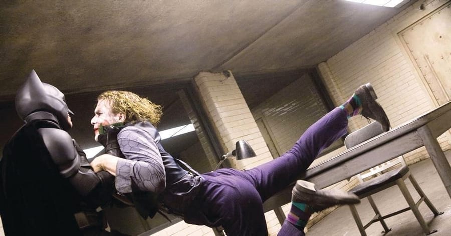 أفضل ألعاب الكمبيوتر 2023 .. مصنفة حسب قوة كمبيوترك 6 Dark Knight