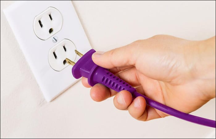 Comment allumer un téléviseur Hisense sans télécommande ? 2 TV 2 1 Comment allumer un téléviseur Hisense sans télécommande ?