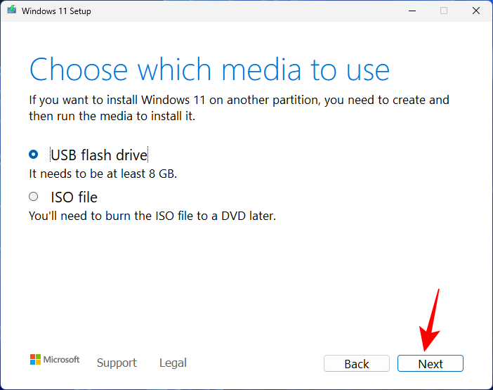 كيفية إعادة تعيين كلمة مرور مسؤول ويندوز 11 باستخدام موجه الأوامر (CMD) 20 reset password with cmd win 11 6 كيفية إعادة تعيين كلمة مرور مسؤول ويندوز 11 باستخدام موجه الأوامر (CMD)