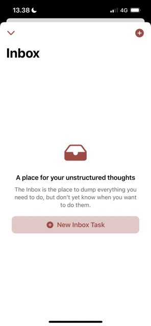 تعرض البريد الوارد في لقطة شاشة منظمة
