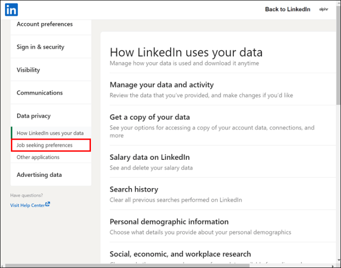 Kenar çubuğundaki "Veri Gizliliği" bölümü altında "İş Arama Tercihleri"ni bulun.