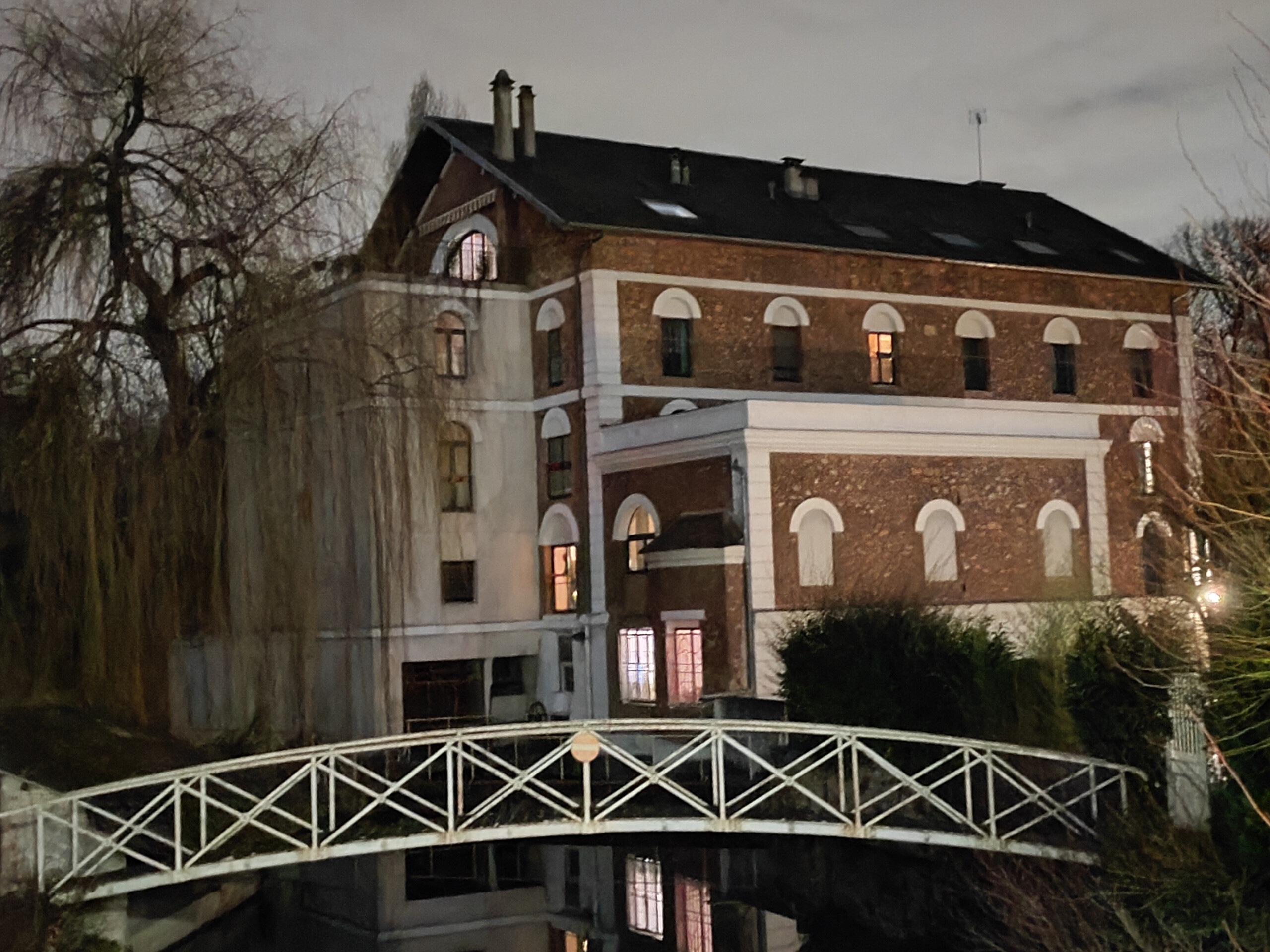 Poco X5 Pro 5G Review: Well-Equipped and High-Performance 68 Mode Nuit Zoom 2X