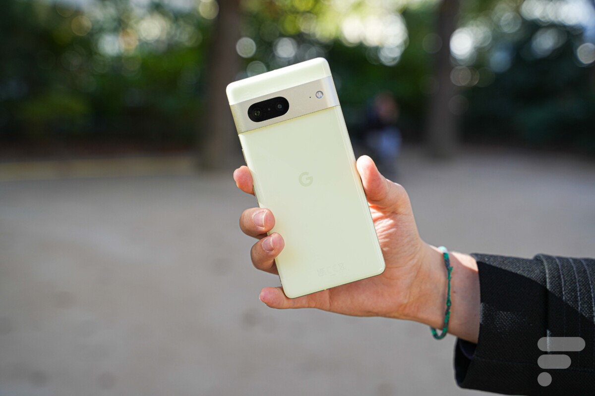 google pixel 7 shooting exterieur test 8 Best Smartphones Under $700 in 2023