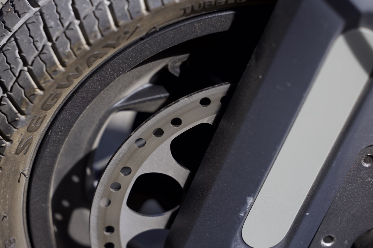 ia1a7906 grande.jpeg6435bcdfefe7e Ninebot KickScooter P65E Review: Electric Scooter Checks All Boxes