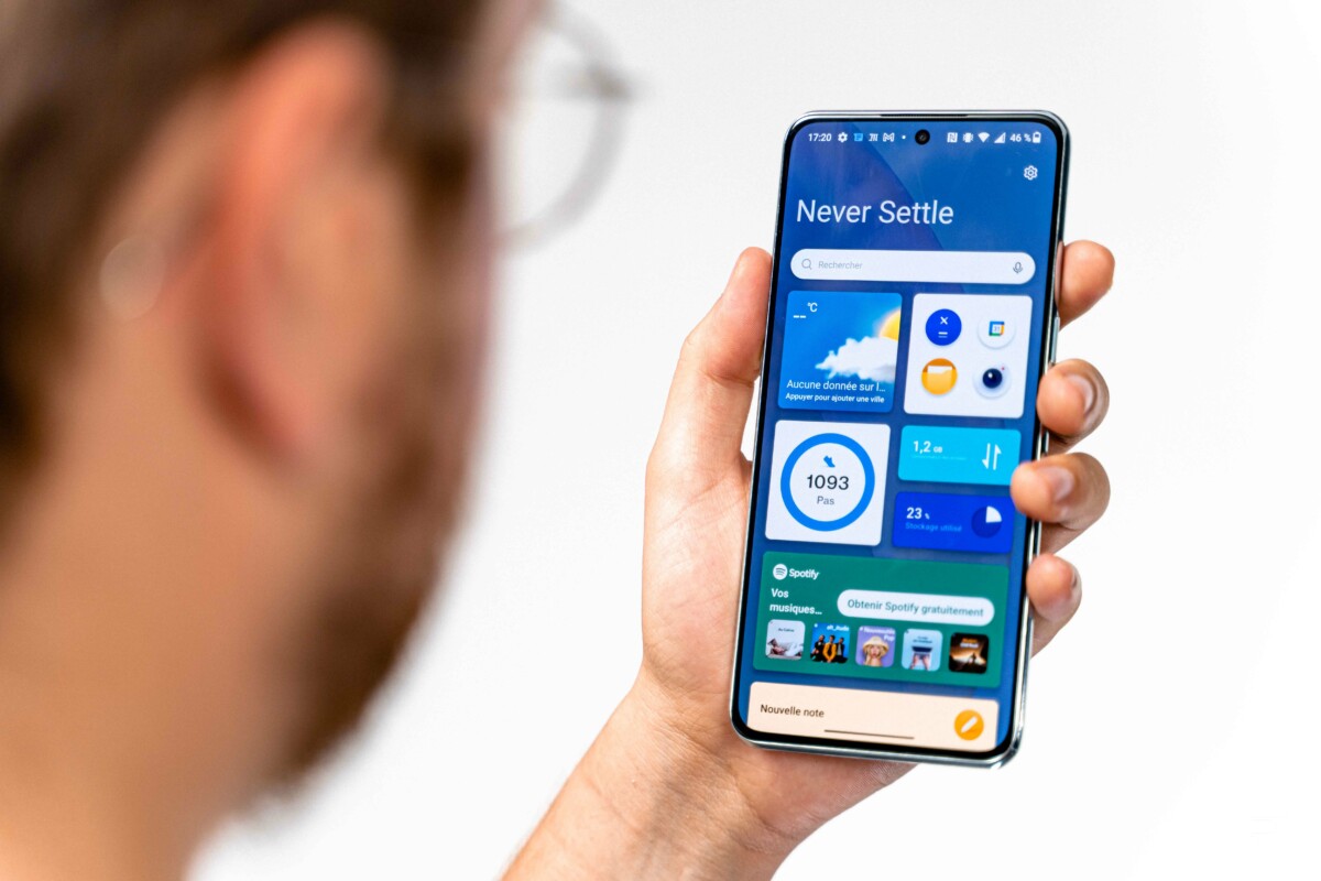 oneplus 10t 25 1 Best Smartphones Under $700 in 2023