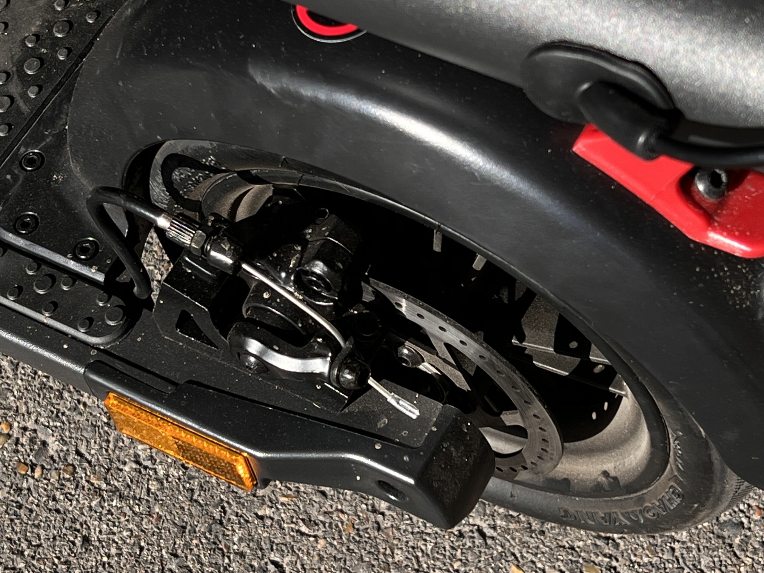 wispeed t855 essai photos iphone22 scaled.jpg6435a3938657d Wispeed T855 Review: An Exciting but Insufficient Electric Scooter