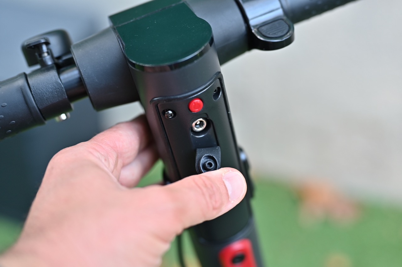 wispeed t855 essai trottinette11.jpeg6435a38059035 Wispeed T855 Review: An Exciting but Insufficient Electric Scooter