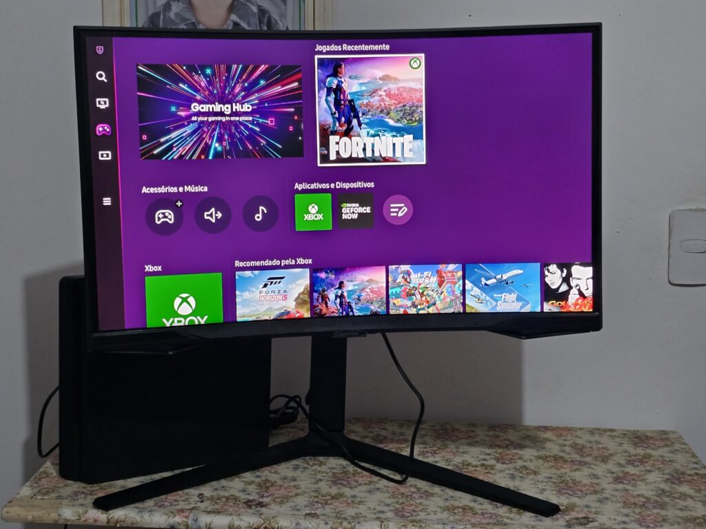 Odyssey g6 com gaming hub